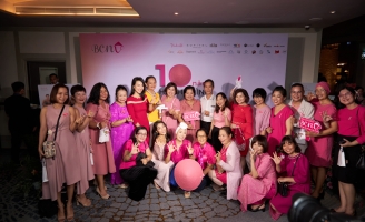 Á hậu Thảo Nhi Lê xuất hiện tại sự kiện kỷ niệm 10 năm thành lập Mạng lưới Ung thư vú Việt Nam 