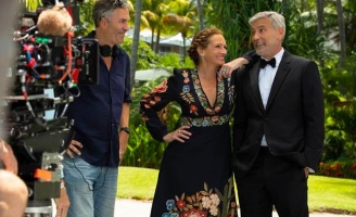 Hai tên tuổi lớn của điện ảnh Hollywood Julia Roberts và George Clooney chính thức tái hợp