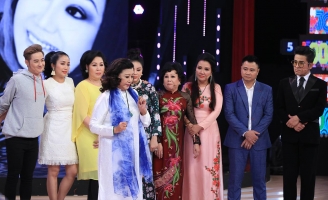 Ký Ức Vui Vẻ: Khán giả, nghệ sĩ xúc động khi gặp NSND Kim Cương và dàn sao “Đất Phương Nam”