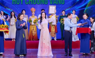 Nhật Kim Anh giành huy chương vàng với vai Thắm trong vở kịch “Cuốn truyện bị đốt”