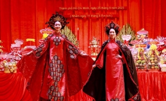 Nhiều nghệ sĩ danh tiếng Việt diện BTS Cội nguồn Sân khấu của NTK Việt Hùng tôn vinh Tổ nghiệp