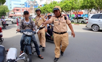 Những loại giấy tờ người tham gia giao thông cần mang theo