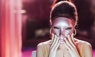 Phim Hàn 'Mask girl' gây sốt Netflix nhờ 'chạm' nhiều vấn đề nóng