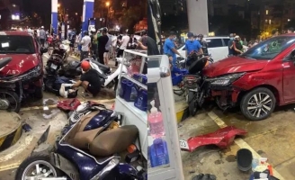 Vụ 'xe điên' tông nhiều người ở cây xăng tại Hà Nội sức khỏe các nạn nhân ra sao?